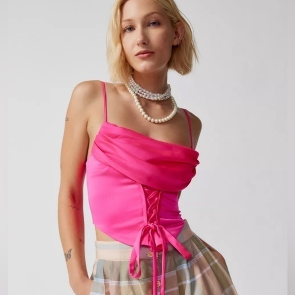Urban Outfitters Silence + Noise Mimi Cowl Neck Barbie Pink Halter Top Sz M NWT - Picture 2 of 16